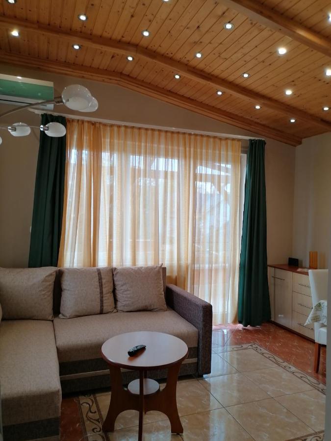 Betty-Major Apartman Hajdúszoboszló Eksteriør billede